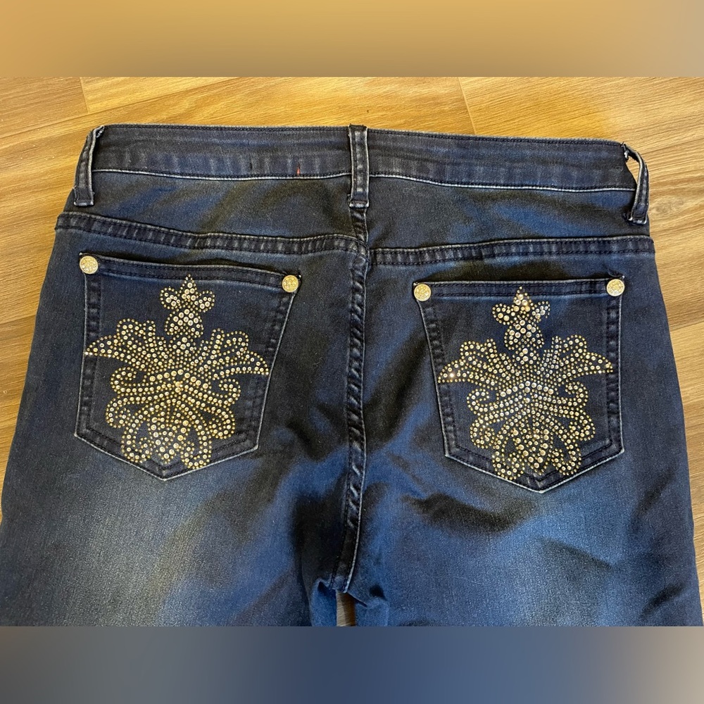 V Christina Dark Wash Stretch Jeans Women’s Size 8 Rhinestone Pocket - Picture 3 of 7